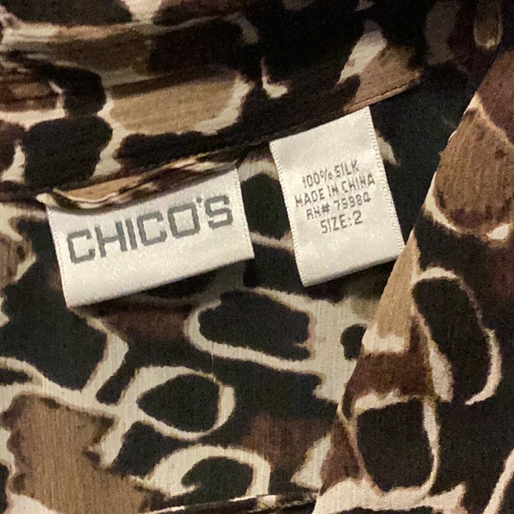 Chico’s Womens Semi Sheer Printed Tunic 3/4 Sleeves Size 2 - Picture 6 of 6